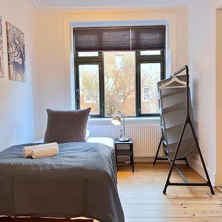 Two Bedroom In Copenhagen, Brohusgade 16, شقة كوبنهاجن