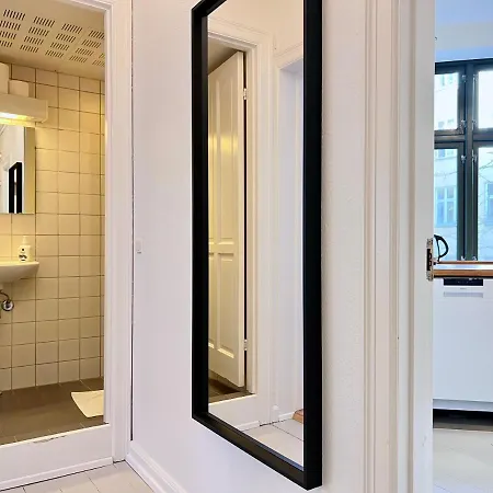 Two Bedroom In Copenhagen, Brohusgade 16, *